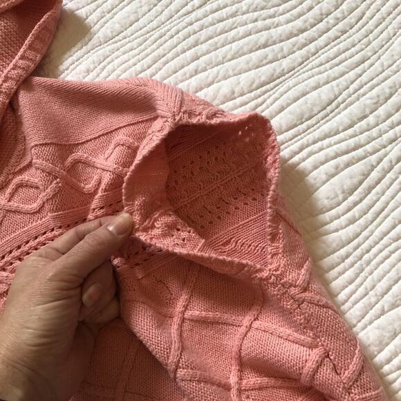 PuTian Boutique Cable Knit Hooded Poncho Vest Sleeveless Sweater Pink Size 7 8 M - Picture 4 of 7